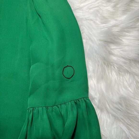 Alice + Olivia Bernice Top in Juniper - Picture 9 of 12